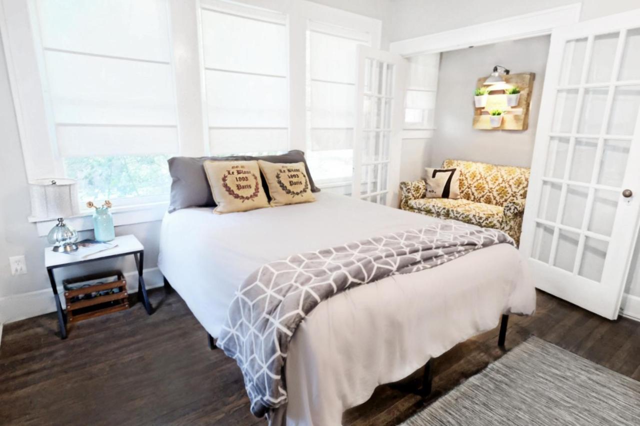 Urban Convenience Studio Flat Dallas Esterno foto