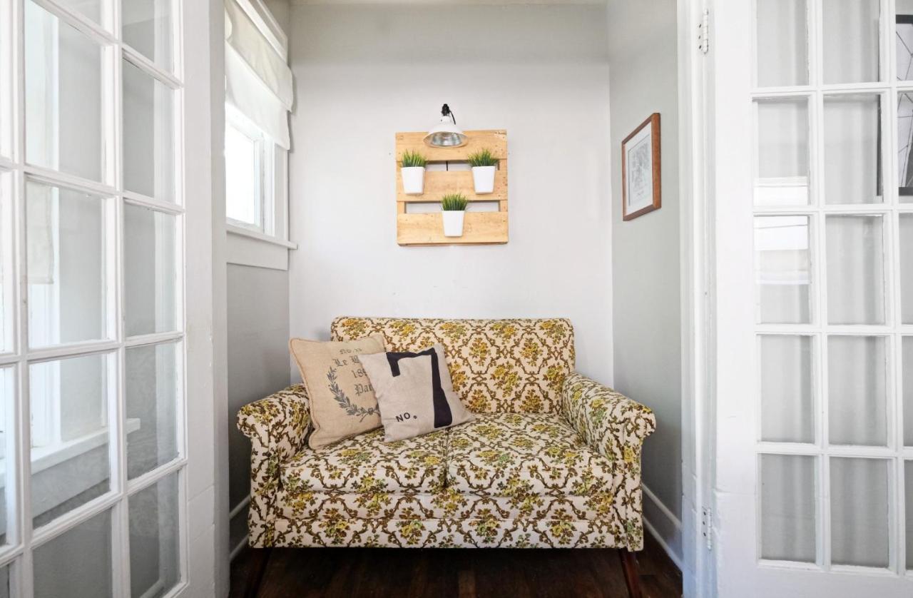 Urban Convenience Studio Flat Dallas Esterno foto